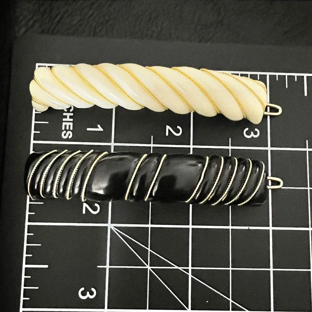 Vintage Twisted Resin Hair Barrette‎ Set Black Cream Gold Tone 3.5